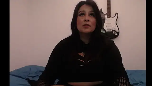 Snapshot of amydeepqueen chatting on 11.28.25 amydeepqueen online show from 11.28.25