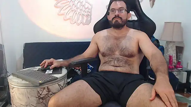 Snapshot of SbasTone_Muscle chatting on 02.23.26 SbasTone Muscle online show from 02.23.26