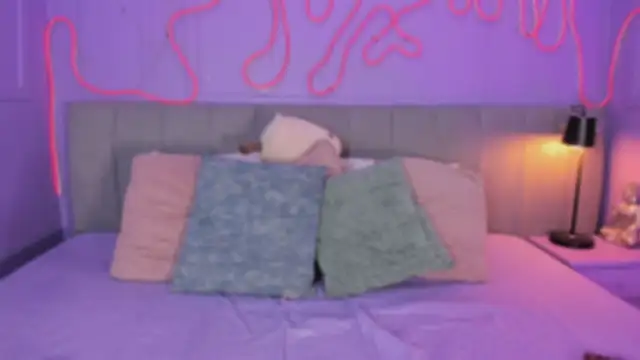 Snapshot of Mai_higurashi chatting on 11.28.25 Mai higurashi online show from 11.28.25