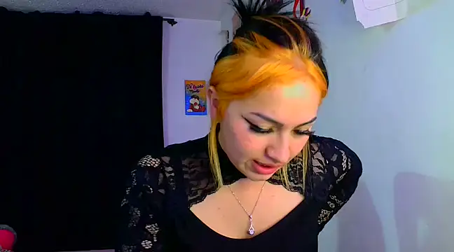 Snapshot of lucycherry__ chatting on 12.13.24 lucycherry online show from 12.13.24