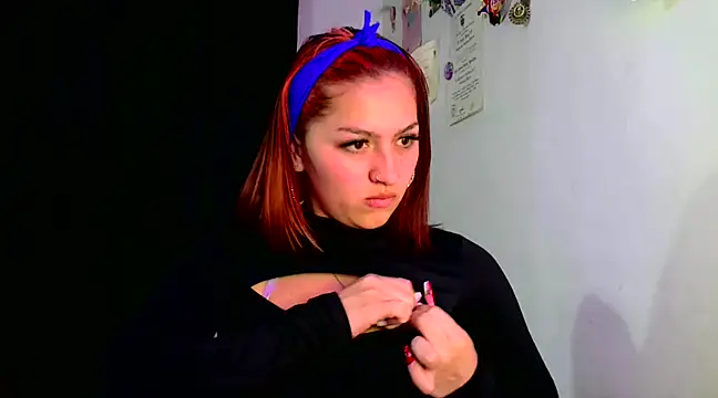 Snapshot of lucycherry__ chatting on 02.05.25 lucycherry online show from 02.05.25