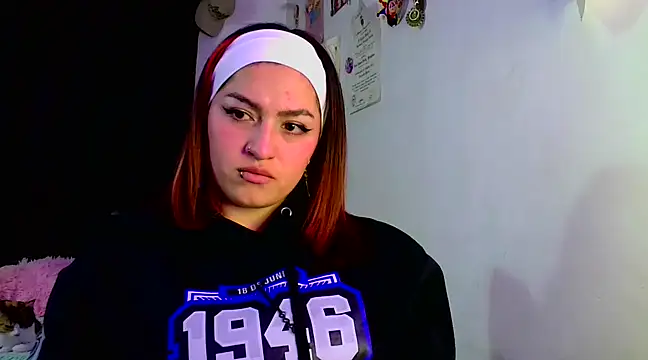 Snapshot of lucycherry__ chatting on 03.06.25 lucycherry online show from 03.06.25