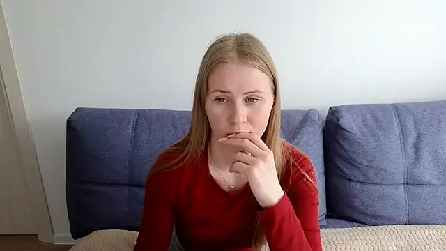 IsabelAllen online show from 03.10.25