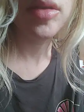 Linda 999 online show from 03.03.25