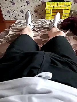 Snapshot of red_red00 chatting on 03.18.25 red red00 online show from 03.18.25