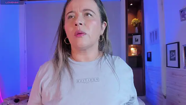 Susann Ross online show from 02.15.25