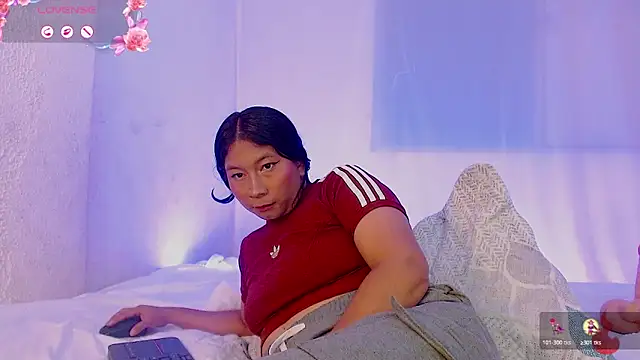 Snapshot of zoewilliams2 chatting on 02.11.26 zoewilliams2 online show from 02.11.26