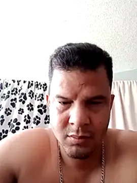 Snapshot of Lucho0886 chatting on 07.19.26 Lucho0886 online show from 07.19.26