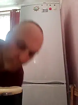 Pineapple04 online show from 02.02.26