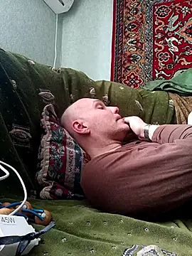 Pineapple04 online show from 02.18.26