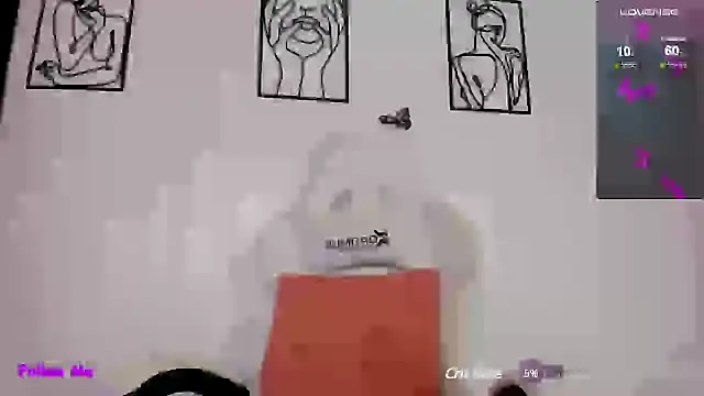 Snapshot of EmilyRive chatting on 01.14.25 EmilyRive online show from 01.14.25