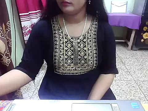 LovelyRose69 online show from 10.05.25