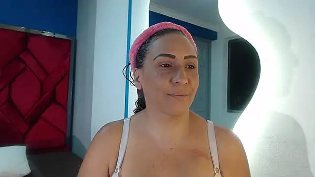 Snapshot of EvaMills1 chatting on 01.26.25 EvaMills1 online show from 01.26.25