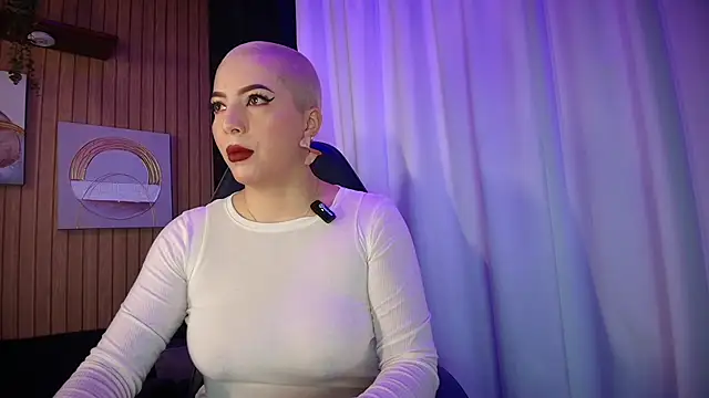 Camila Chainn online show from 01.14.26