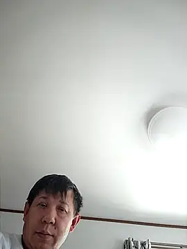 Snapshot of 07YUKIO chatting on 04.19.26 07YUKIO online show from 04.19.26