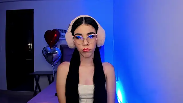 sofi cute01 online show from 02.15.25