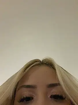 Snapshot of Sofy_Softtt chatting on 06.10.26 Sofy Softtt online show from 06.10.26