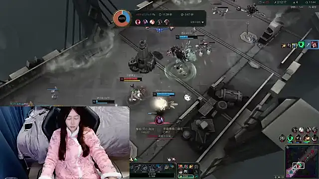 Snapshot of Angelababy001 chatting on 01.04.25 Angelababy001 online show from 01.04.25