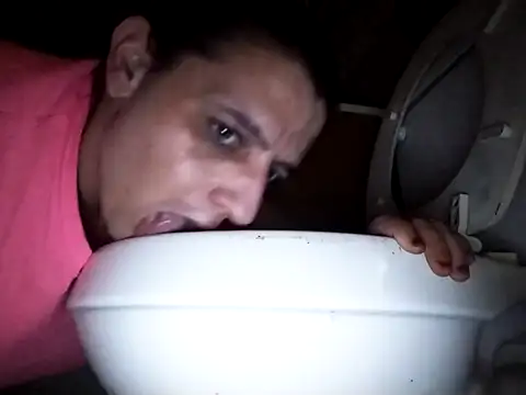 Snapshot of UniqueKorn86 chatting on 10.09.25 UniqueKorn86 online show from 10.09.25