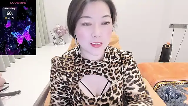 Snapshot of Crystal_Wings chatting on 01.09.26 Crystal Wings online show from 01.09.26