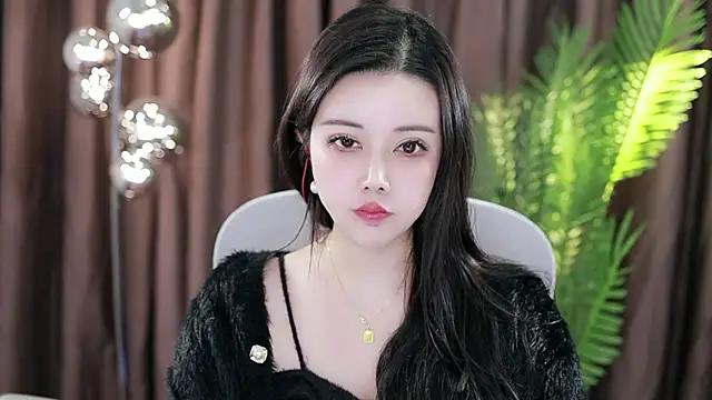 Qiaoqiao  online show from 01.27.25