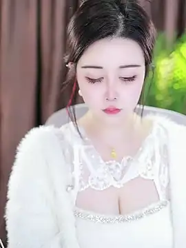 Qiaoqiao  online show from 02.03.25