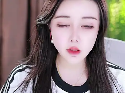 Qiaoqiao  online show from 02.07.25