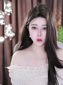 Qiaoqiao  online show from 03.02.25