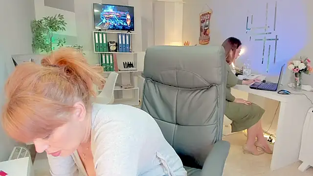 Snapshot of Butterflyblue_dream chatting on 03.11.25 Butterflyblue dream online show from 03.11.25