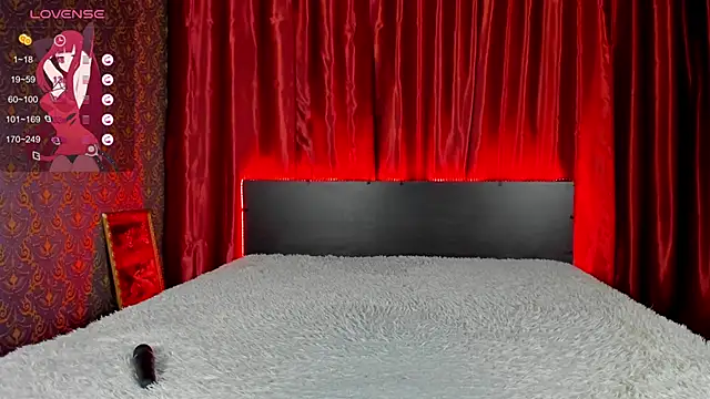 Witch Lady online show from 01.28.25