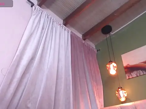 Snapshot of ysabel_sanchez4 chatting on 09.13.25 ysabel sanchez4 online show from 09.13.25