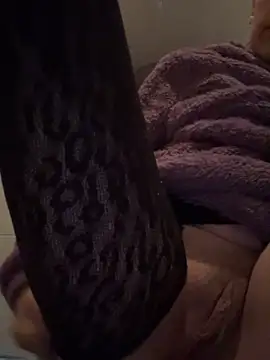 Snapshot of joie_20 chatting on 02.12.26 joie 20 online show from 02.12.26