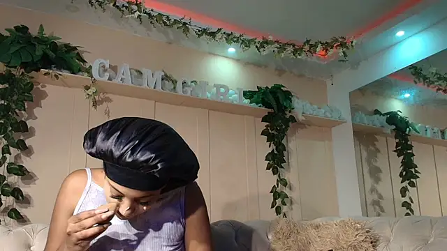 Snapshot of flavia_cruz chatting on 05.20.26 flavia cruz online show from 05.20.26