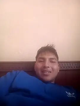 Snapshot of LoganFinds chatting on 12.16.25 LoganFinds online show from 12.16.25