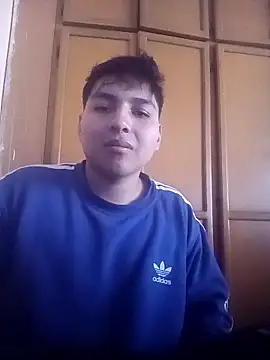Snapshot of LoganFinds chatting on 12.18.25 LoganFinds online show from 12.18.25