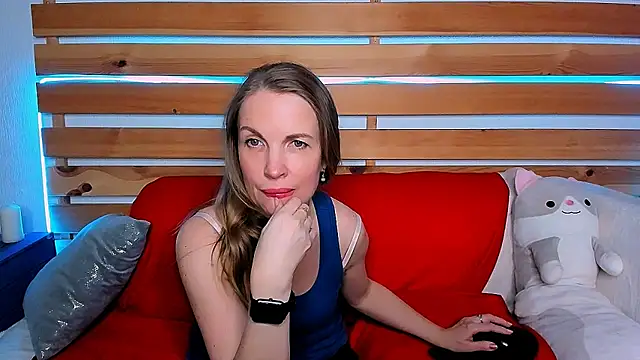 Snapshot of Nora_Adamss chatting on 03.15.25 Nora Adamss online show from 03.15.25