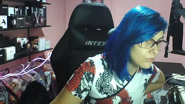 Snapshot of sukii93 chatting on 10.04.25 sukii93 online show from 10.04.25