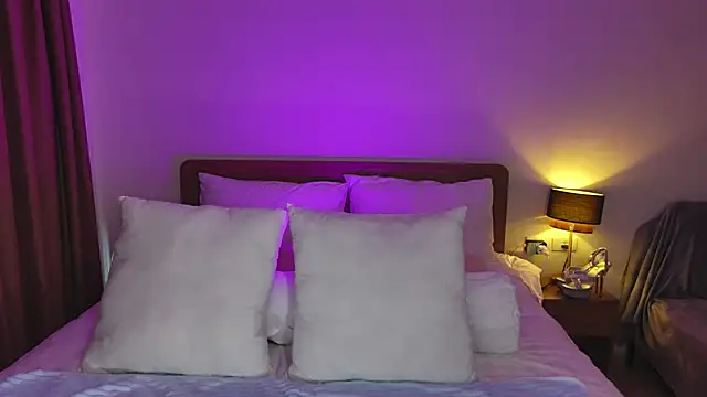 Snapshot of YourSexyNeighbour chatting on 12.30.24 YourSexyNeighbour online show from 12.30.24