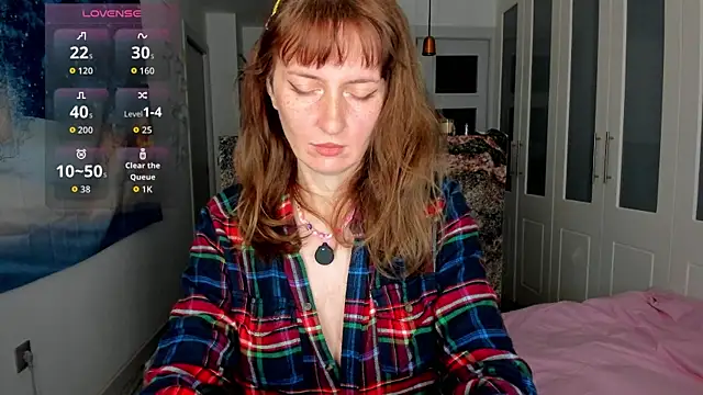 Snapshot of YourSexyNeighbour chatting on 01.07.26 YourSexyNeighbour online show from 01.07.26