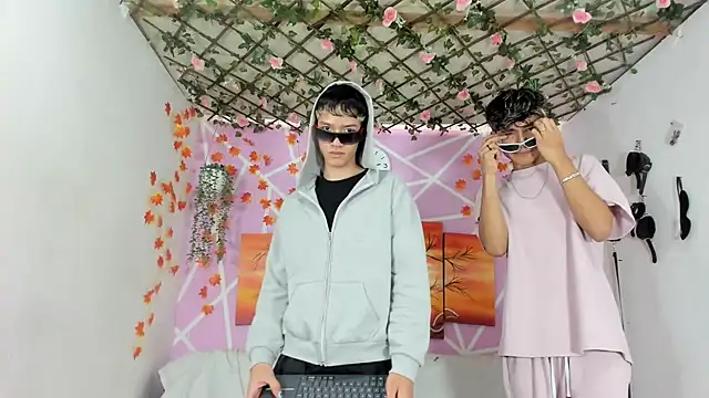 Fresahot2005 online show from 03.17.25