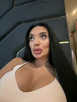 amirahylerr online show from 03.09.26