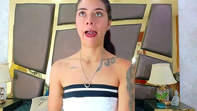 NicoleEsposito online show from 09.23.25