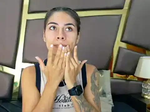 NicoleEsposito online show from 10.16.25