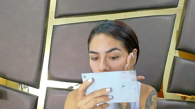 NicoleEsposito online show from 10.24.25