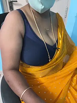 Snapshot of sajeetha chatting on 04.23.26 sajeetha online show from 04.23.26