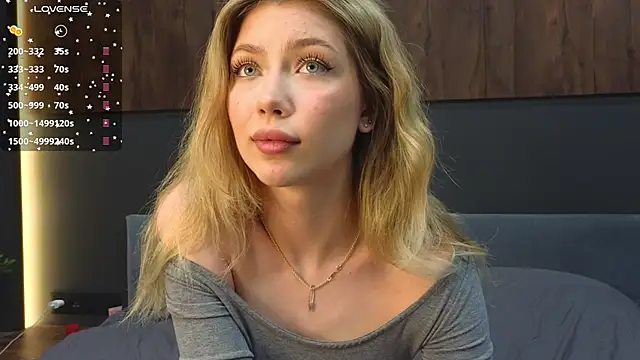 Snapshot of Rainaslater chatting on 02.23.25 Rainaslater online show from 02.23.25