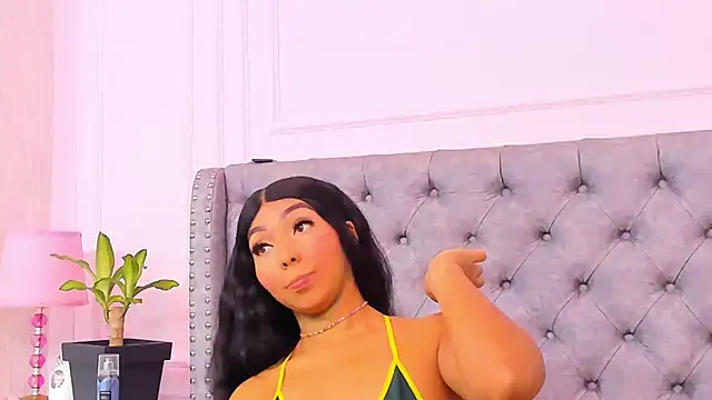 HaileeRoberts online show from 01.18.26