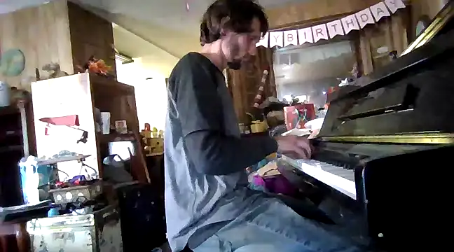 Snapshot of luke_thighwalker2469 chatting on 01.11.25 luke thighwalker2469 online show from 01.11.25