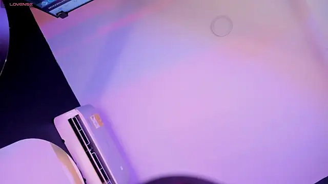 ALICEPOIXXXON online show from 02.08.25