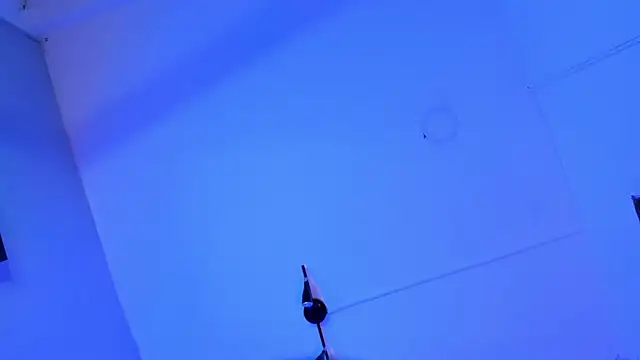 ALICEPOIXXXON online show from 10.11.25